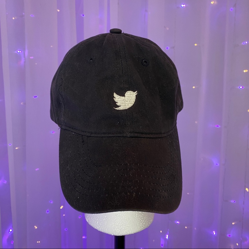 Black Twitter hat - Picture 2 of 2
